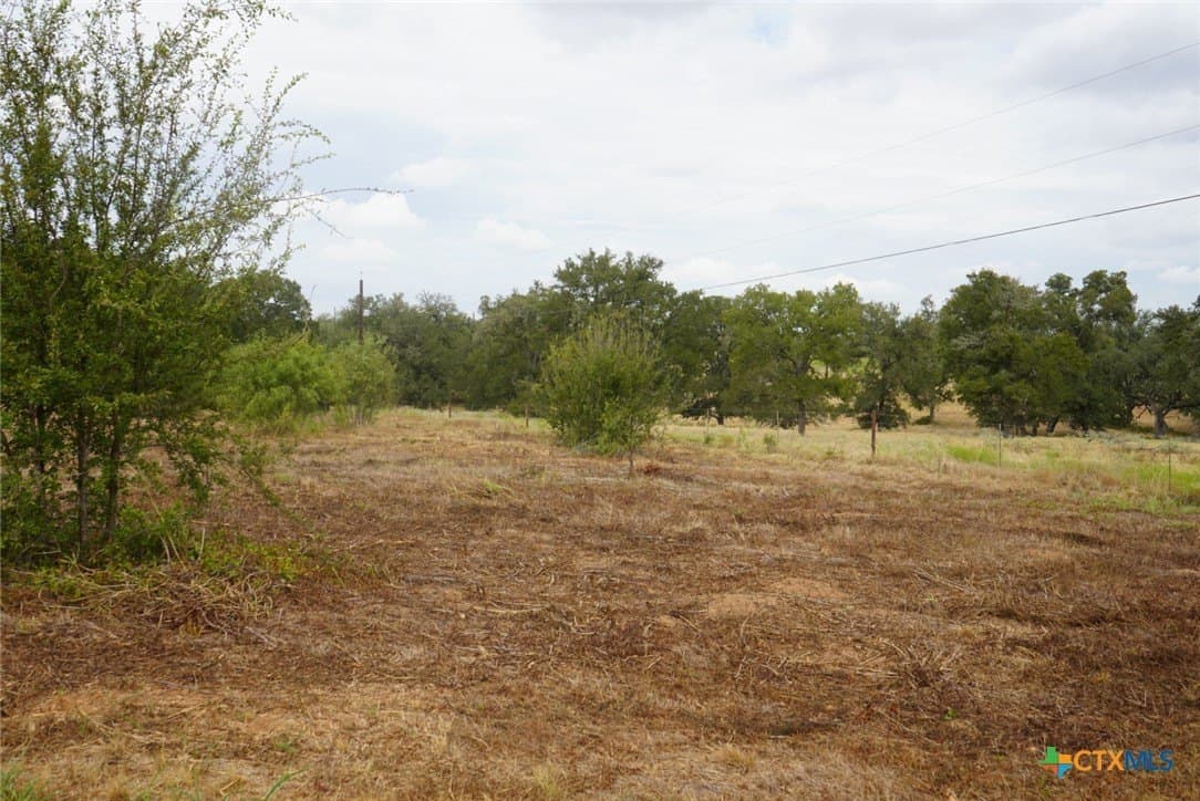 3.66 acres in Guadalupe County - photo 10