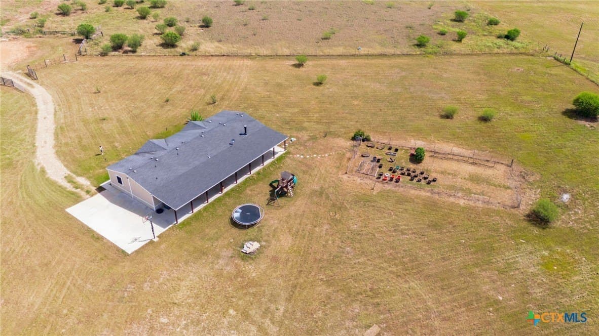 15 acres in Victoria County - photo 32