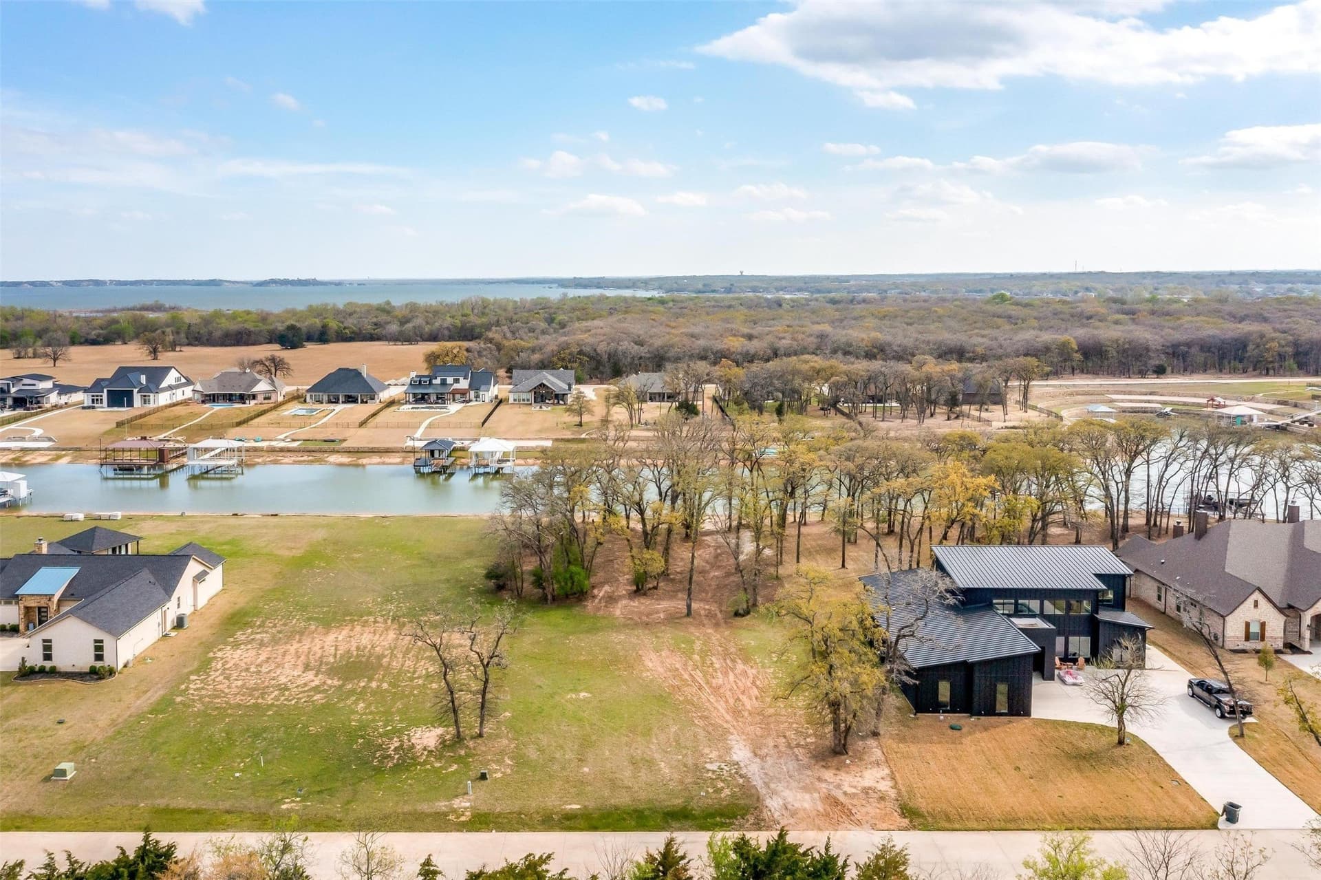 0.71 acres in Tarrant County gallery image 3