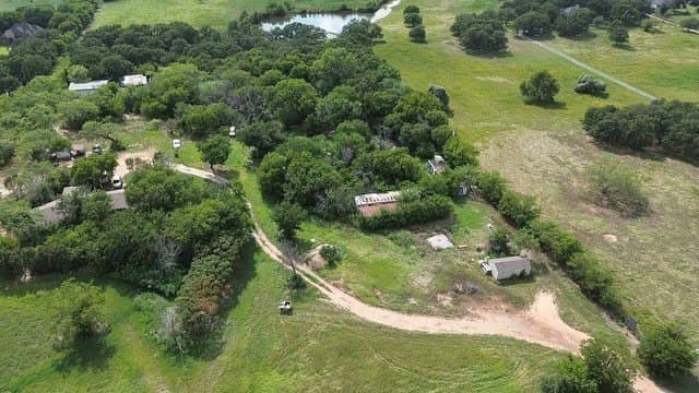5.7 acres in Tarrant County - photo 4