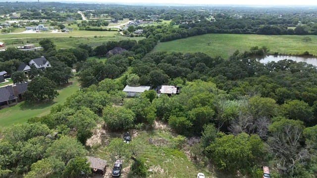5.7 acres in Tarrant County - photo 9