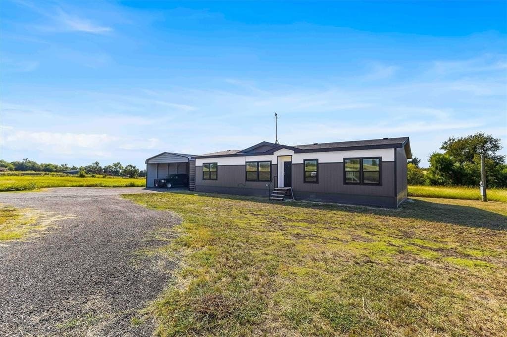 15.83 acres in McLennan County gallery image 4