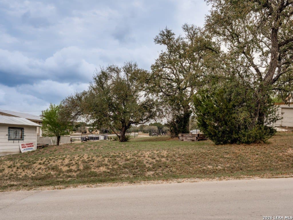 0.33 acres in Comal County - photo 5