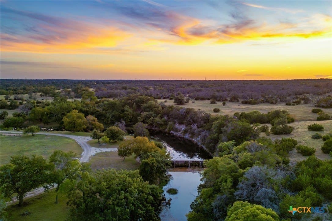 28.15 acres in Gillespie County gallery image 3