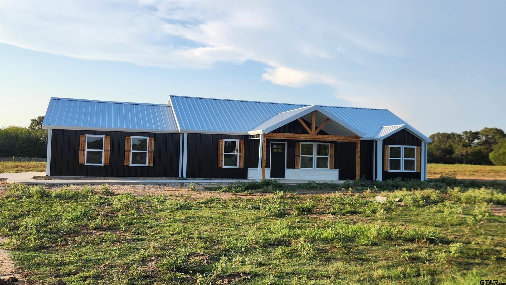 5.3 acres in Henderson County