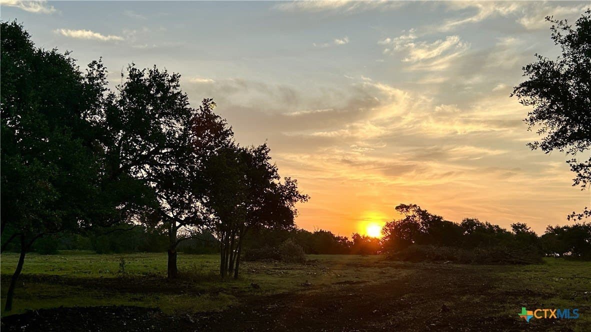 10.01 acres in Lampasas County gallery image 4