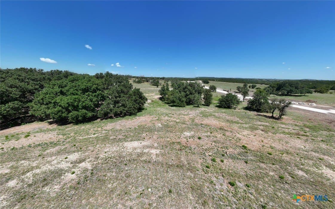 10.01 acres in Lampasas County gallery image 3