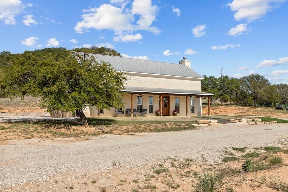 69.33 acres in Gillespie County - photo 8