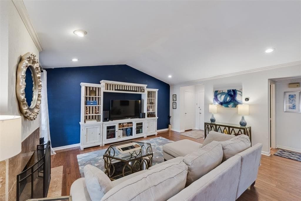 10.4 acres in Dallas County gallery image 4