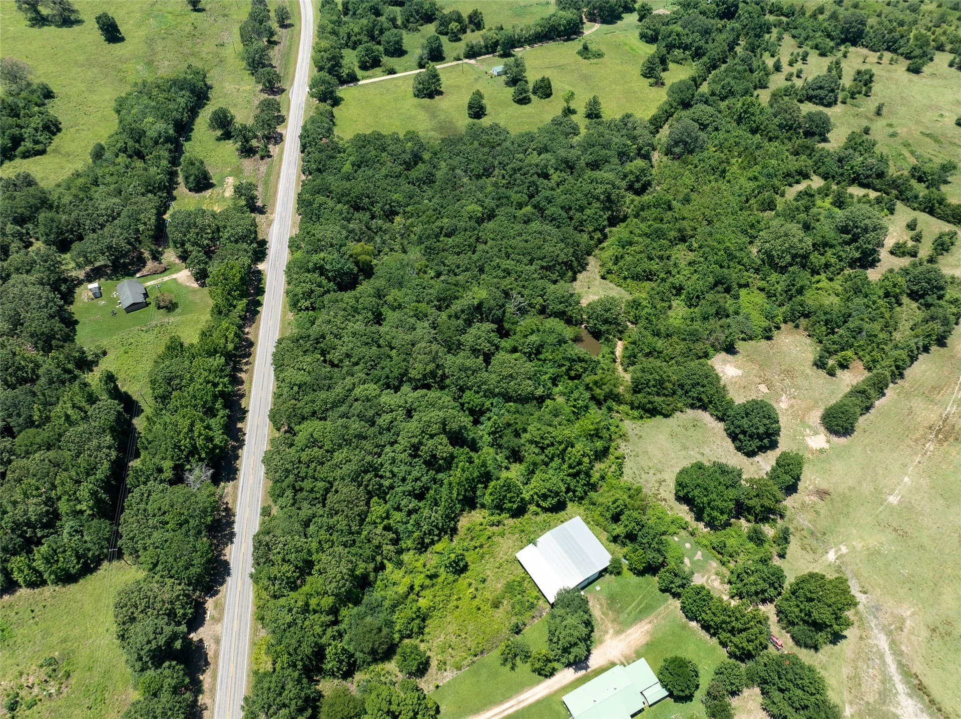 5 acres in Lamar County - photo 2