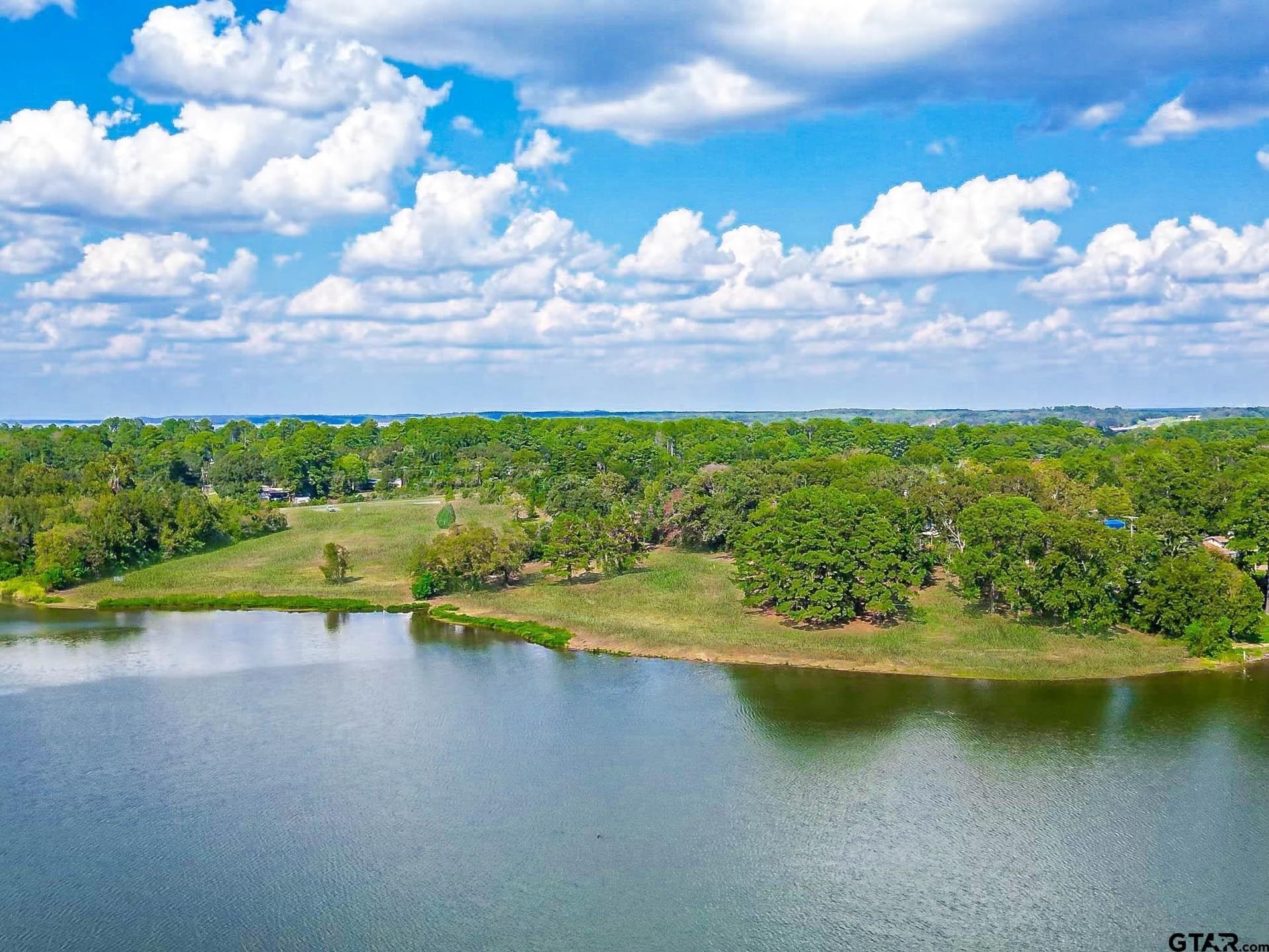 2.37 acres in Henderson County gallery image 4