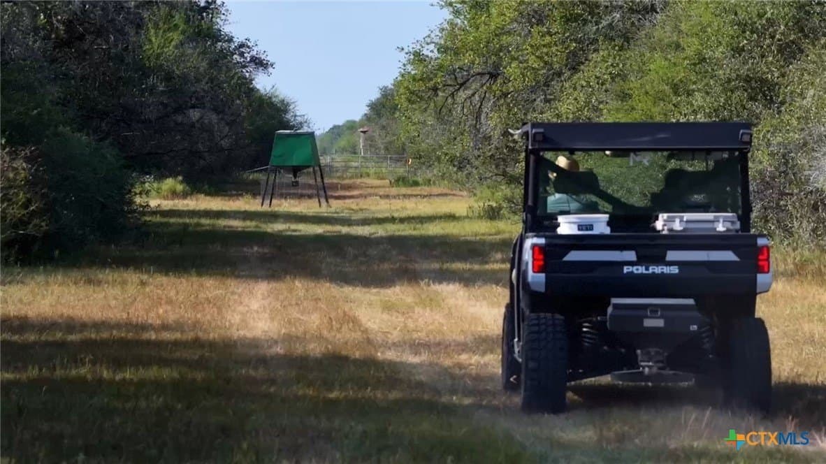 106.24 acres in Refugio County - photo 14