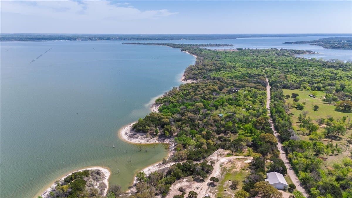 0.95 acres in Bosque County - photo 9