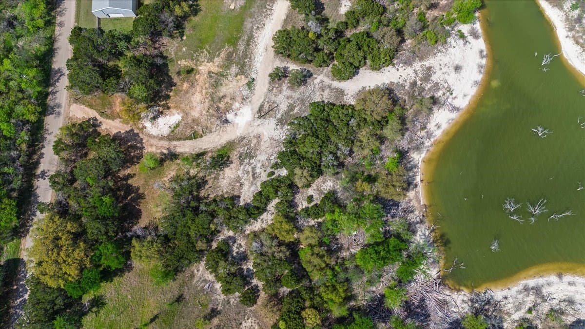 0.95 acres in Bosque County - photo 7