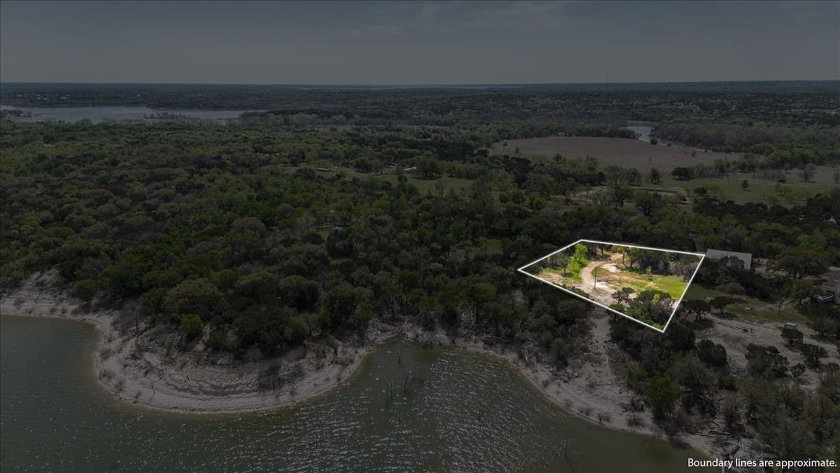 0.95 acres in Bosque County - photo 5