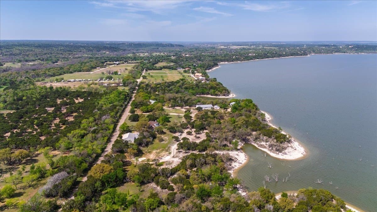 0.95 acres in Bosque County - photo 8