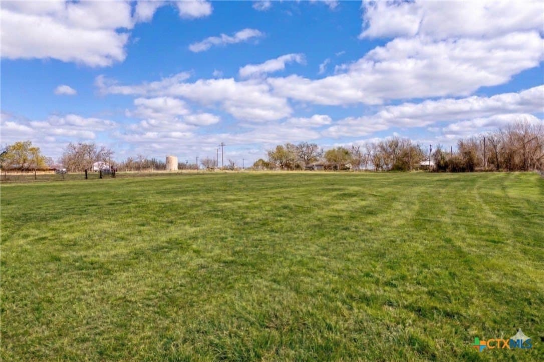 11.08 acres in Milam County - photo 12