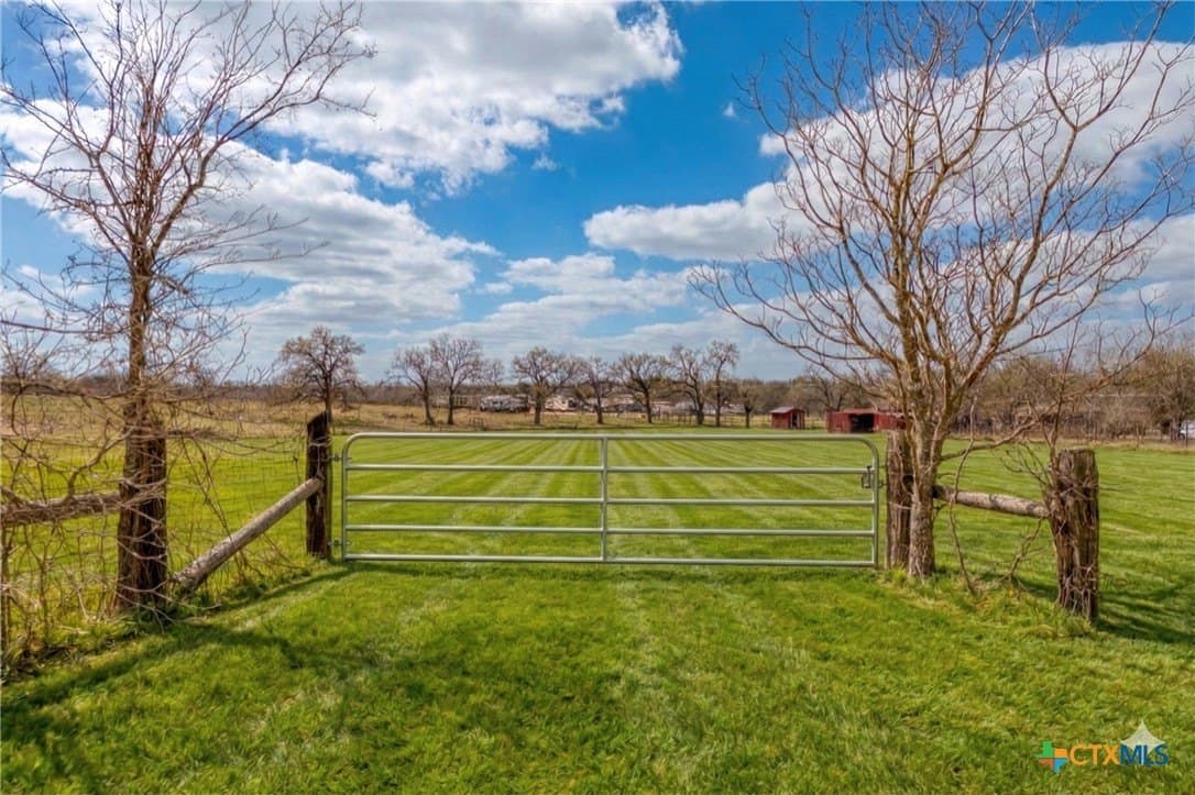 11.08 acres in Milam County - photo 8