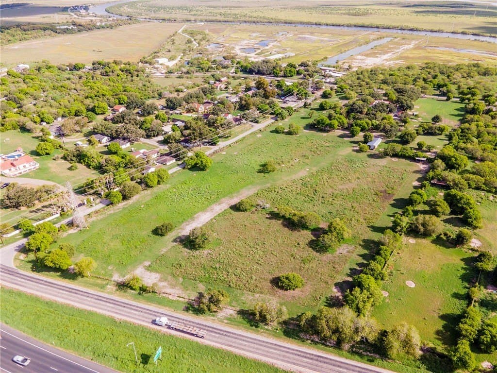 9.35 acres in Nueces County - photo 12