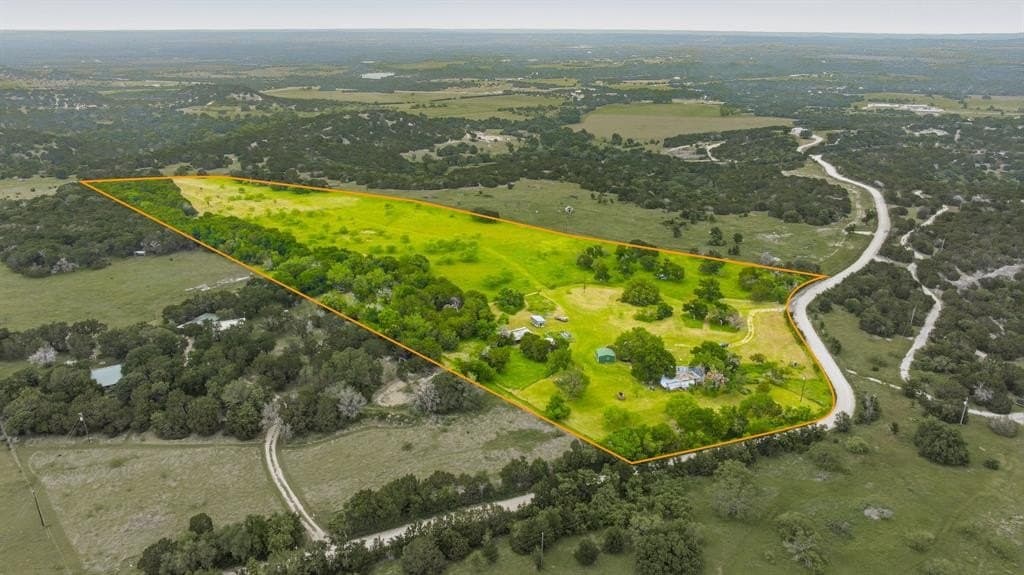 17.1 acres in Bosque County gallery image 3