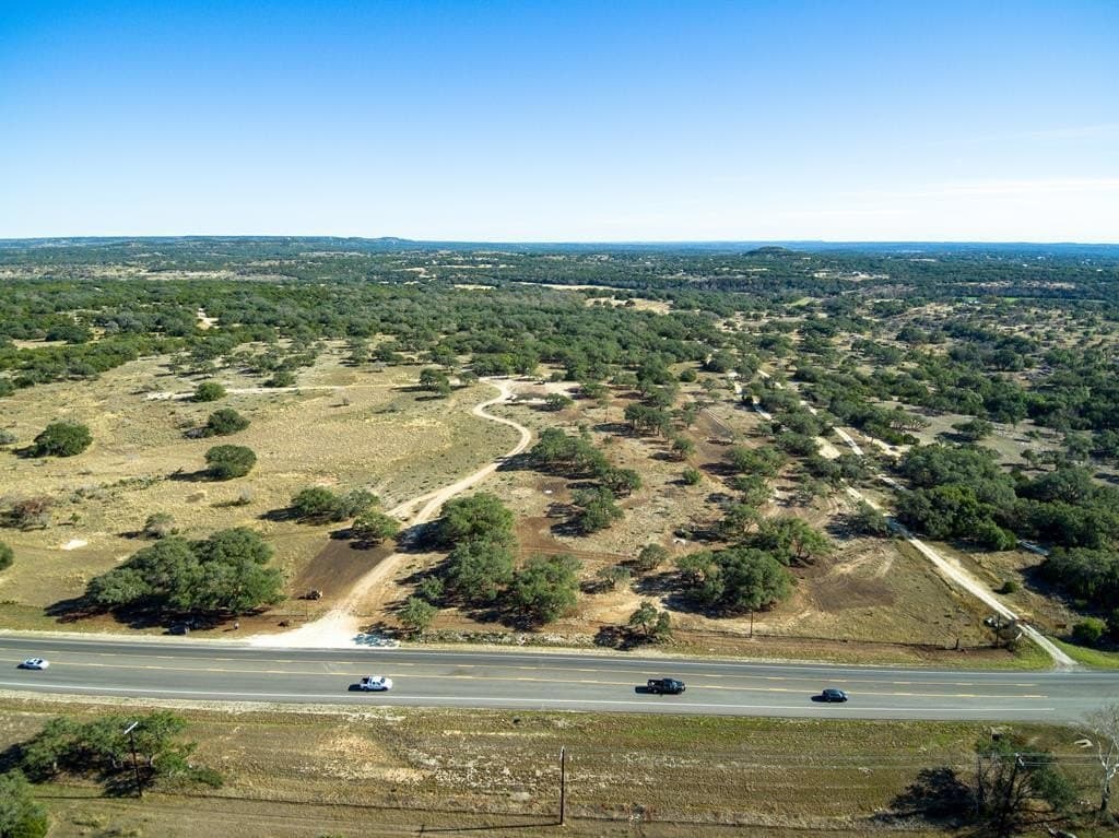 10.04 acres in Blanco County gallery image 3