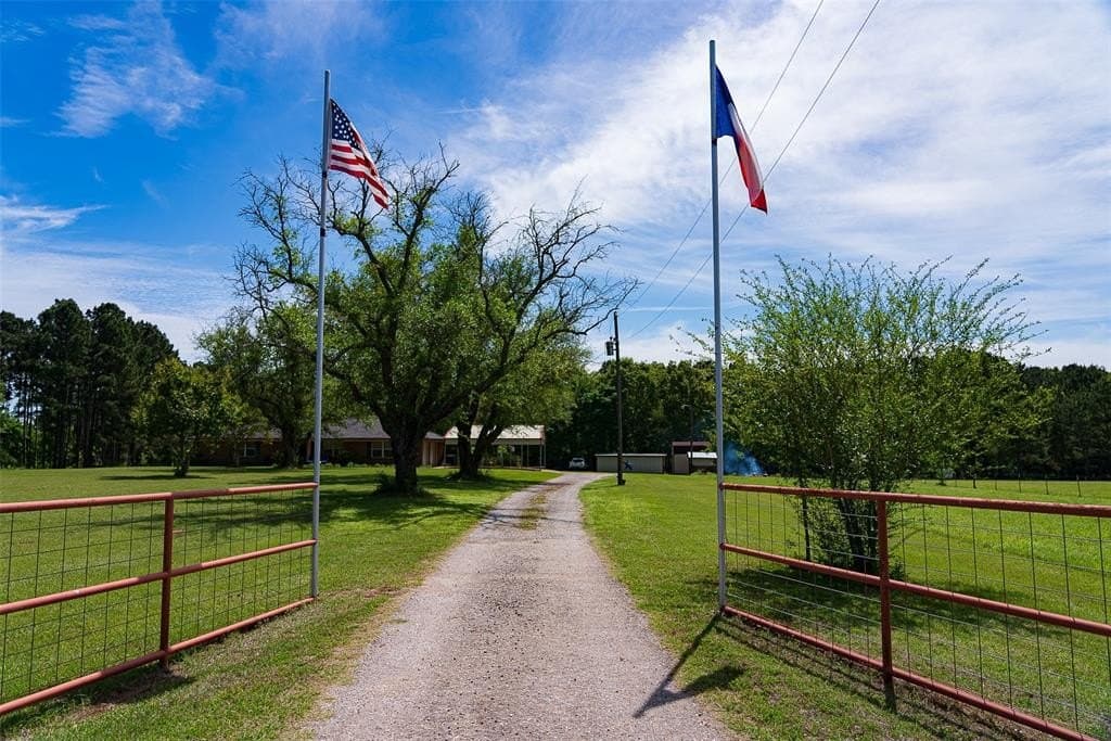 34.06 acres in Anderson County gallery image 2