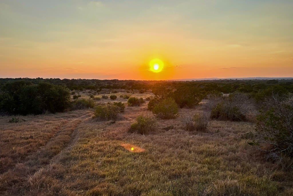 400 acres in Blanco County gallery image 4