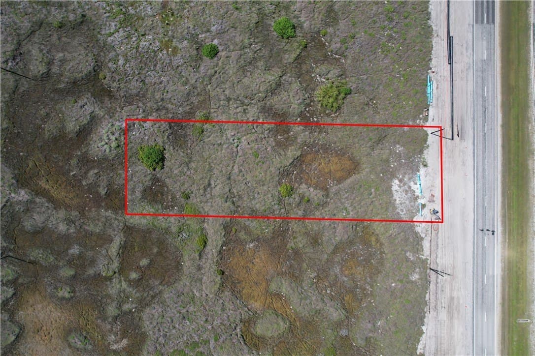 0.34 acres in Nueces County - photo 12