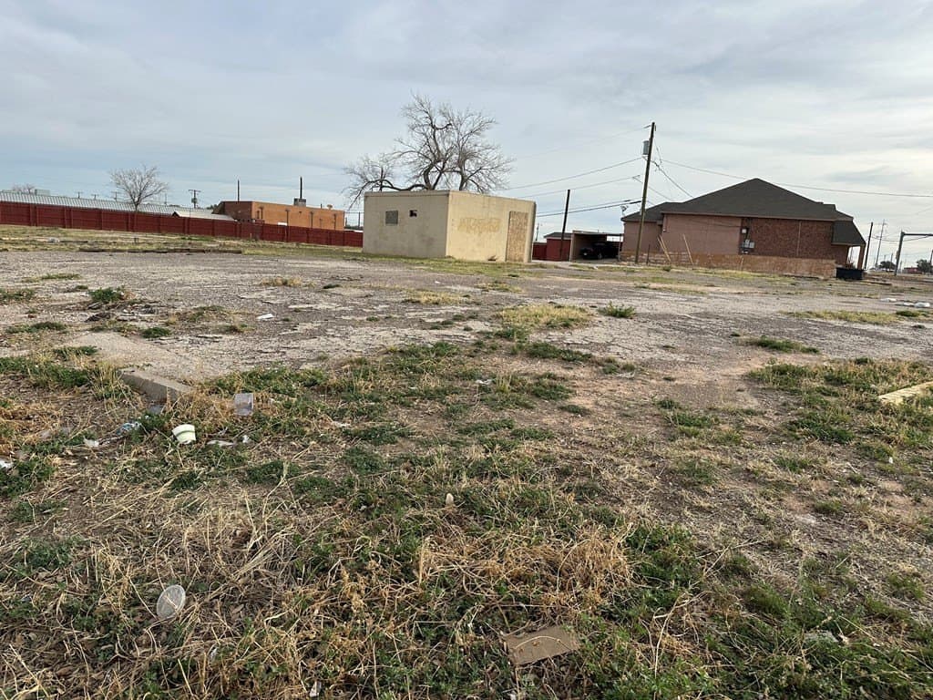 0.32 acres in Midland County gallery image 3