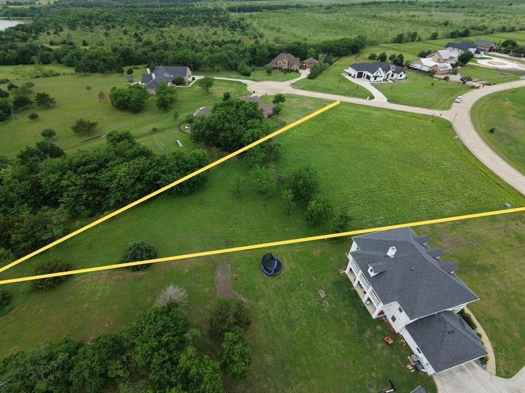 1.5 acres in Rockwall County