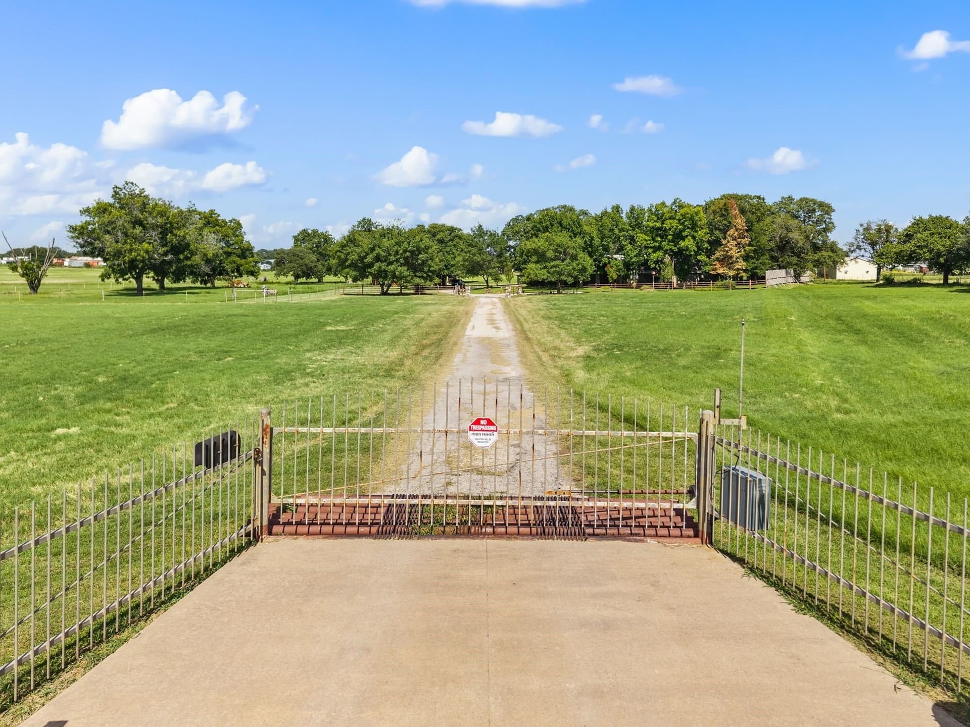 11 acres in Parker County gallery image 3