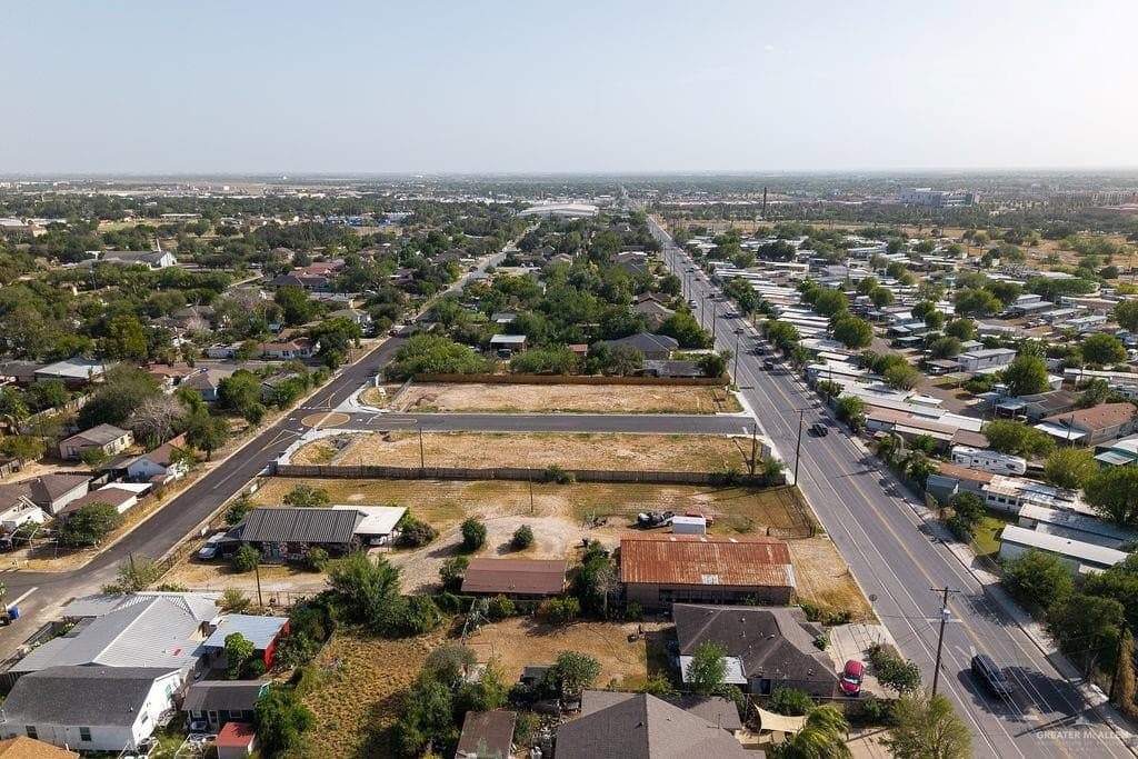 0.05 acres in Hidalgo County - photo 2