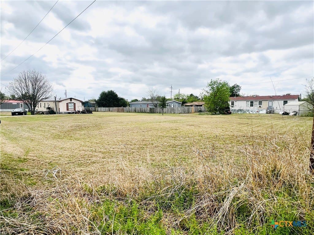 0.19 acres in Milam County - photo 5