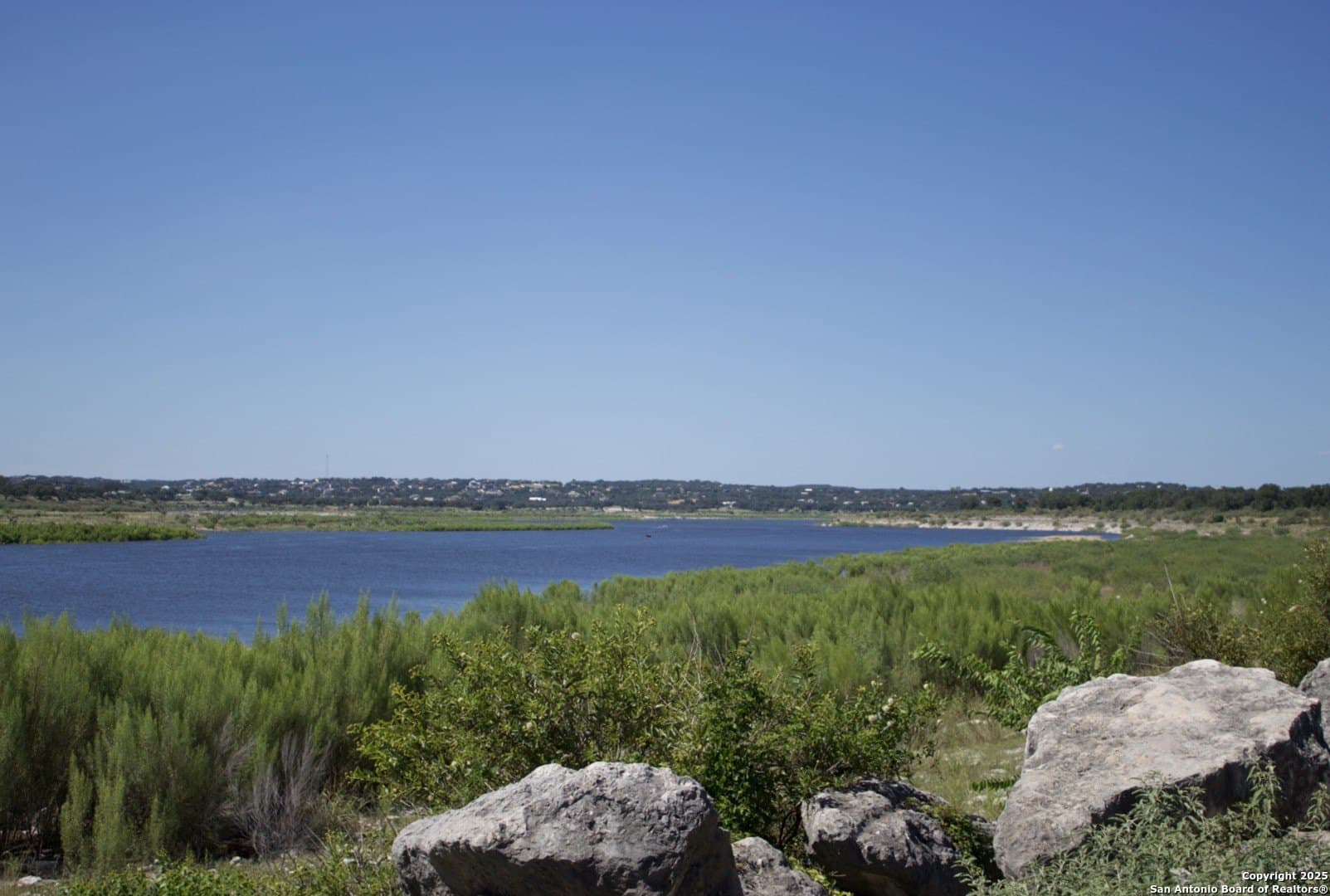 0.5 acres in Comal County - photo 8