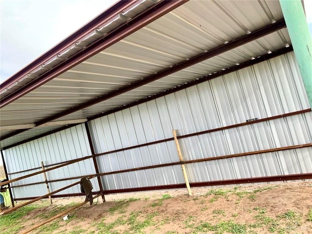 5.22 acres in Hidalgo County - photo 9