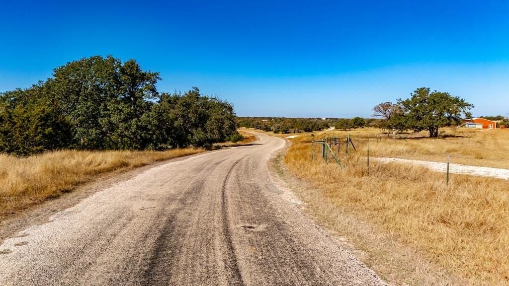 18.35 acres in Gillespie County - photo 9