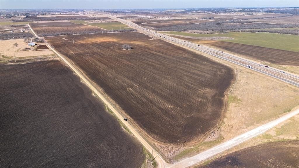 174 acres in Hill County gallery image 3