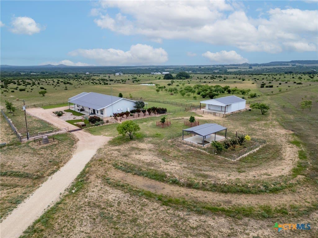 20.02 acres in Lampasas County gallery image 4