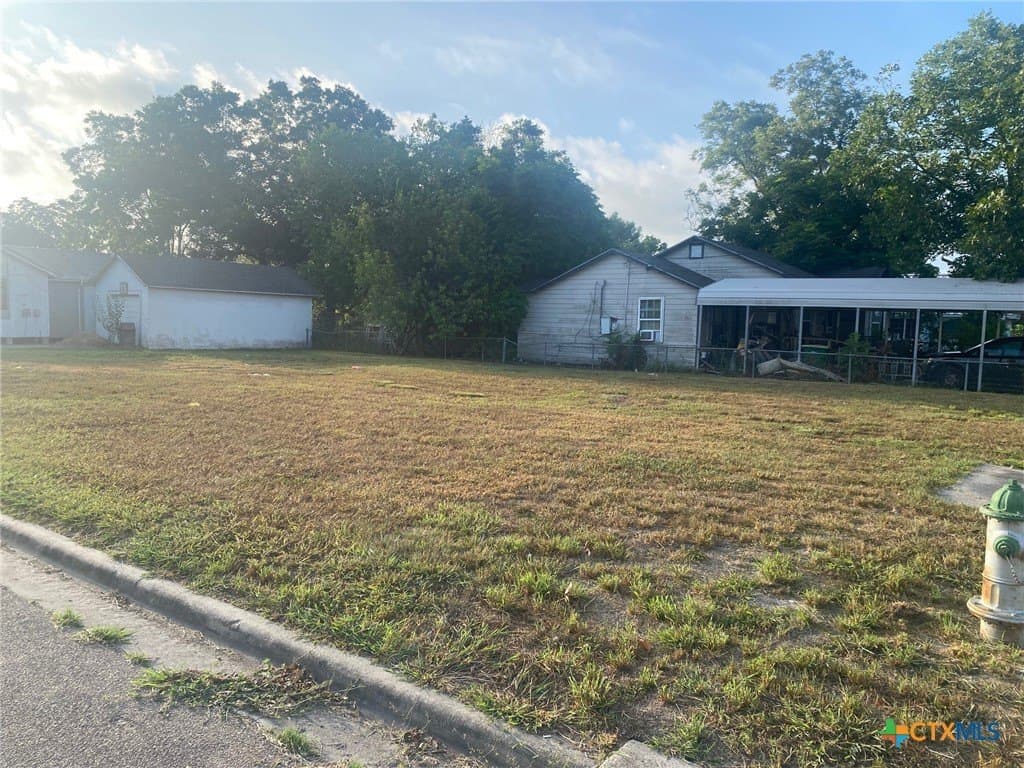 0.13 acres in Victoria County - photo 2