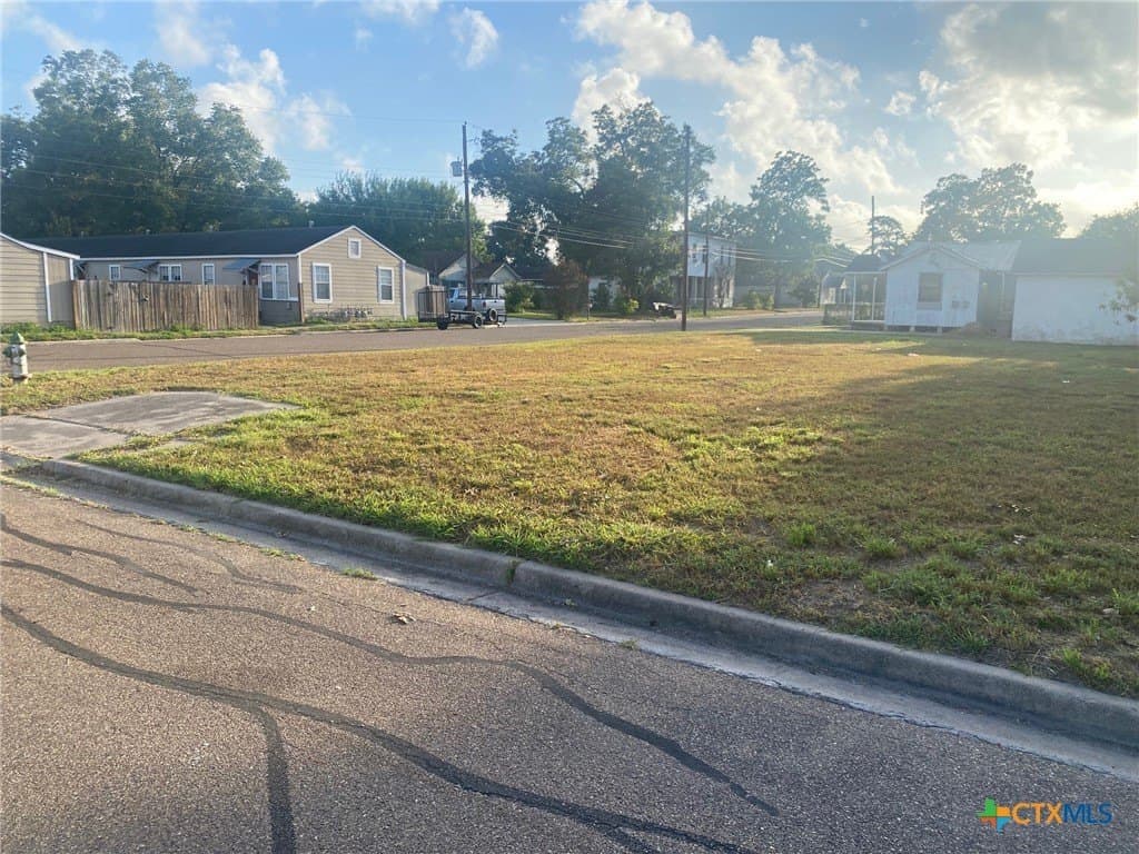 0.13 acres in Victoria County - photo 3