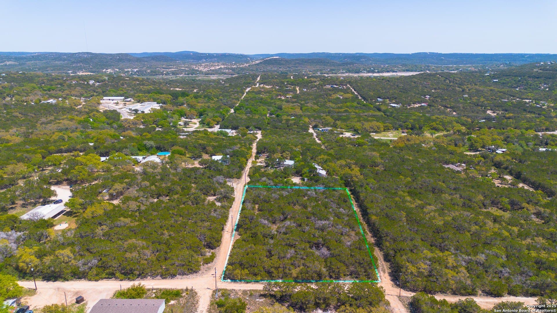 1.24 acres in Bandera County gallery image 2