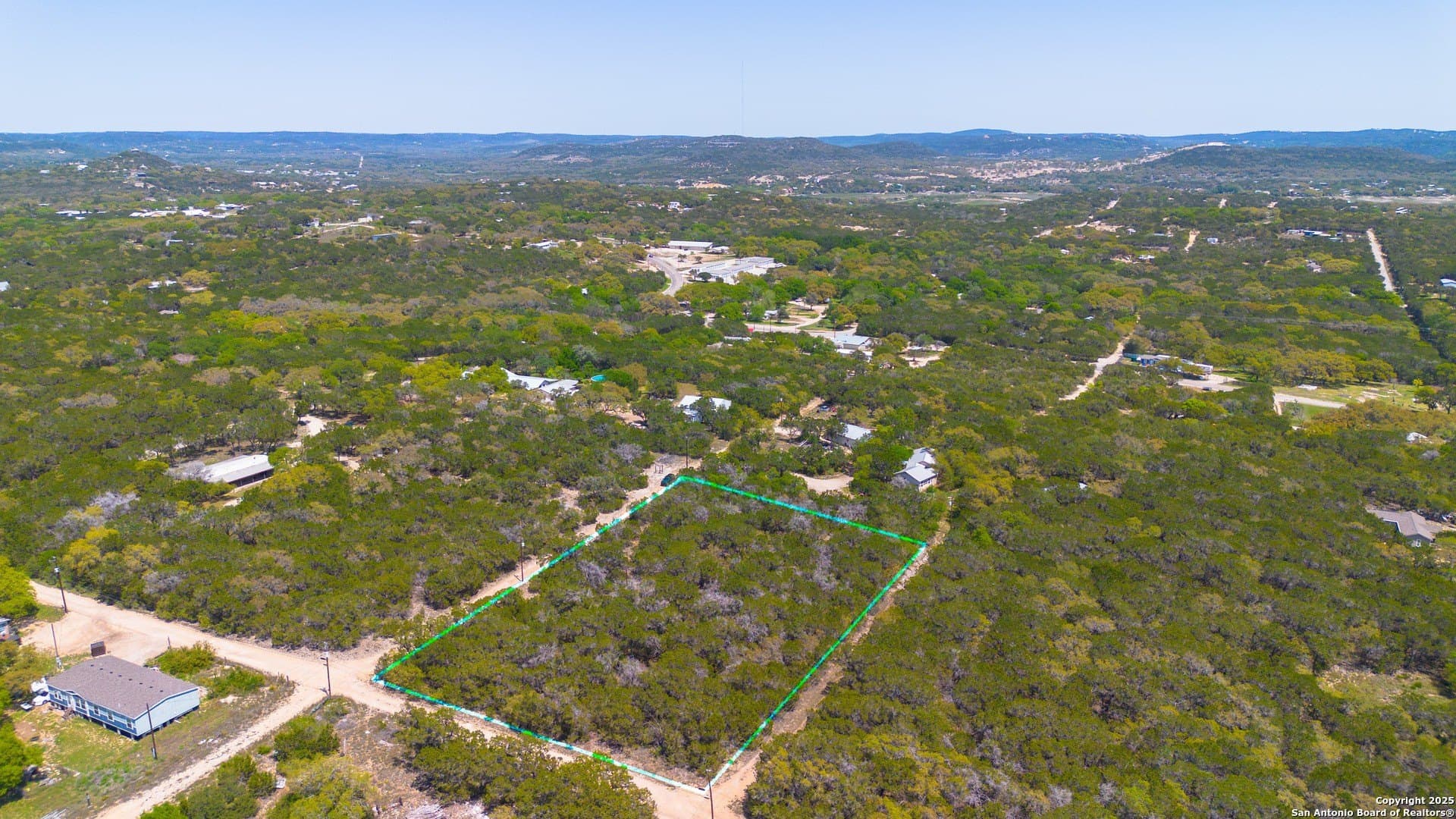 1.24 acres in Bandera County