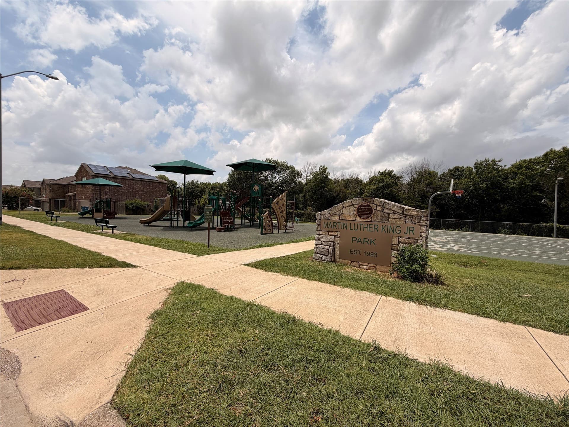 0.89 acres in Dallas County - photo 4