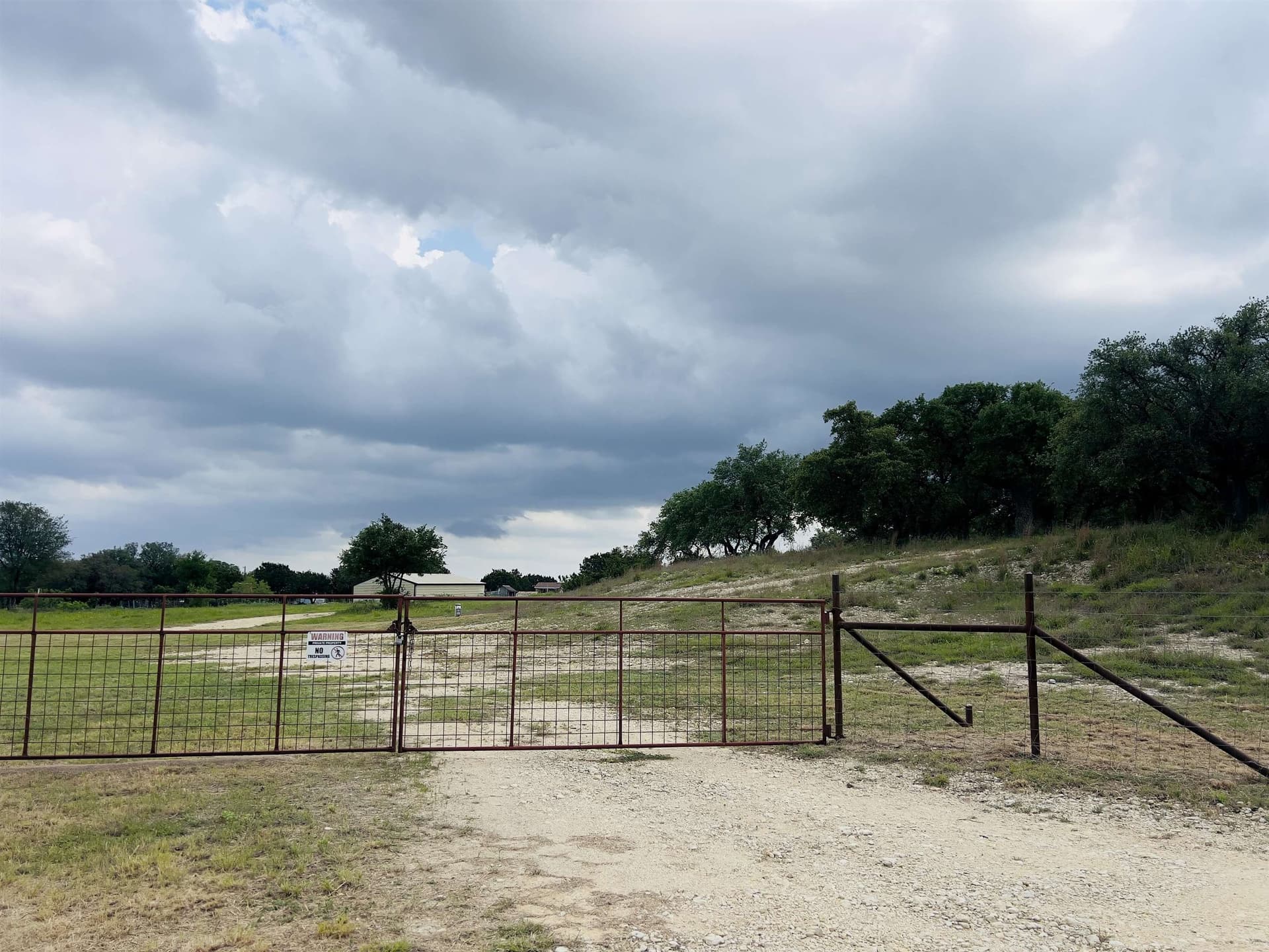 10.6 acres in Burnet County gallery image 2