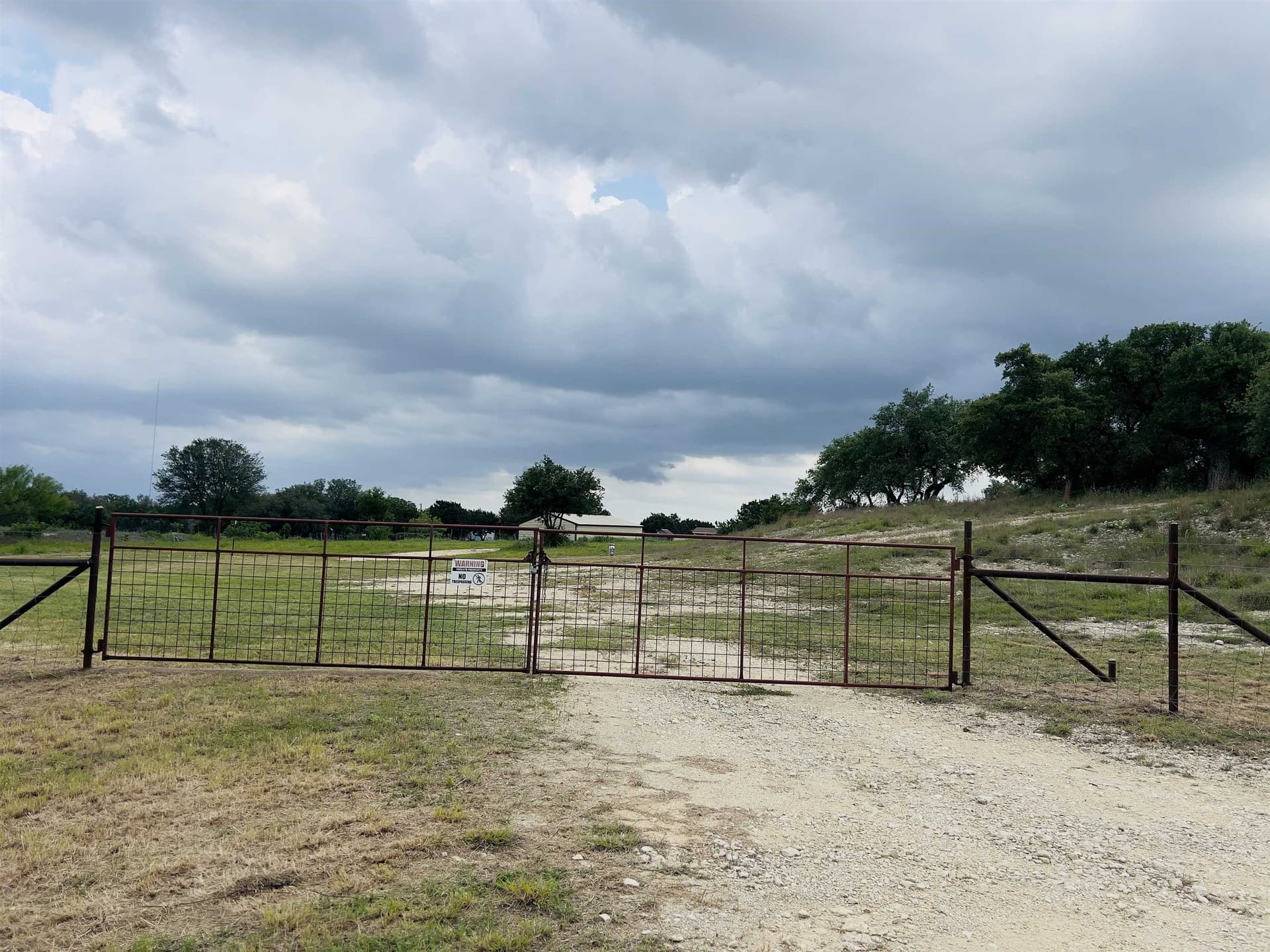 10.6 acres in Burnet County gallery image 4