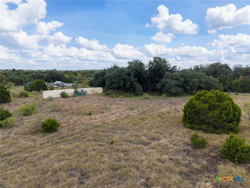 10.01 acres in Hamilton County - photo 11
