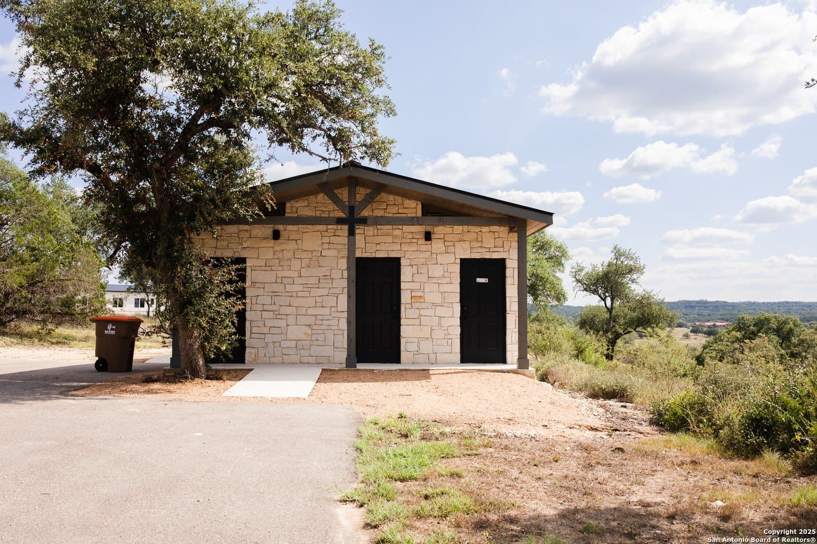 1.38 acres in Comal County - photo 23