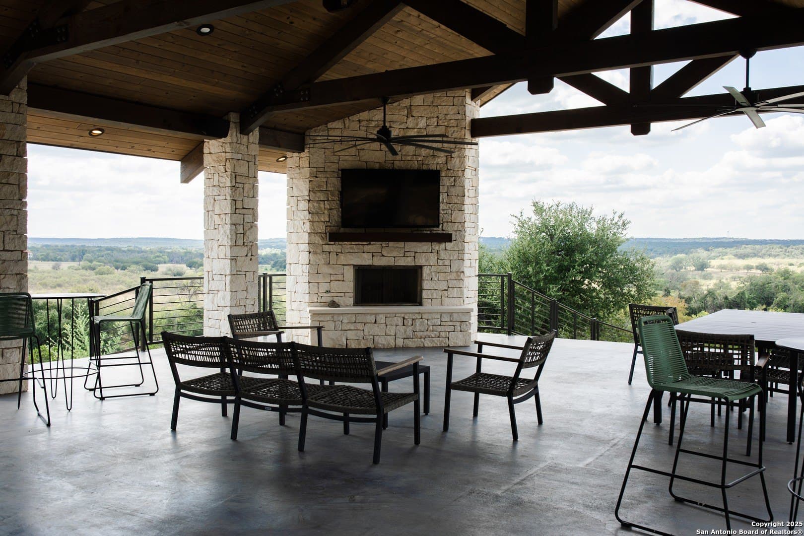 1.38 acres in Comal County - photo 16