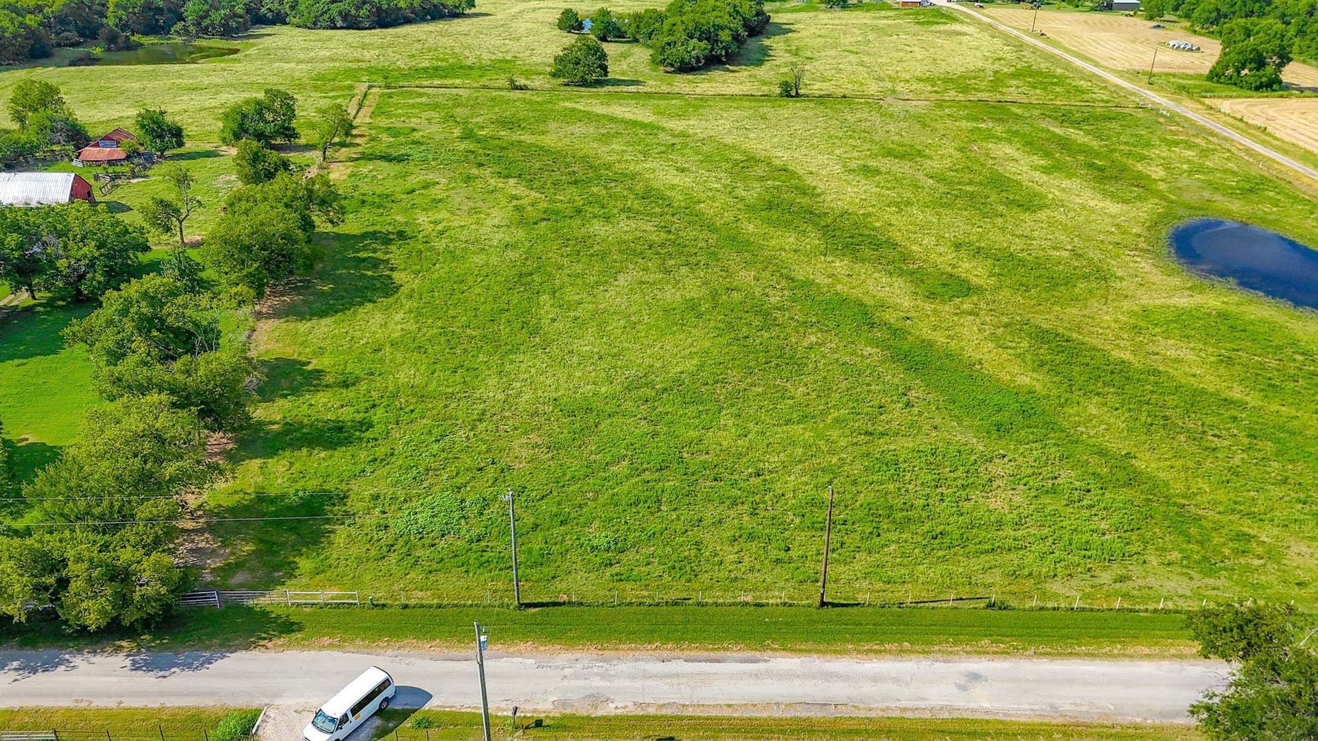 1.61 acres in Navarro County - photo 3