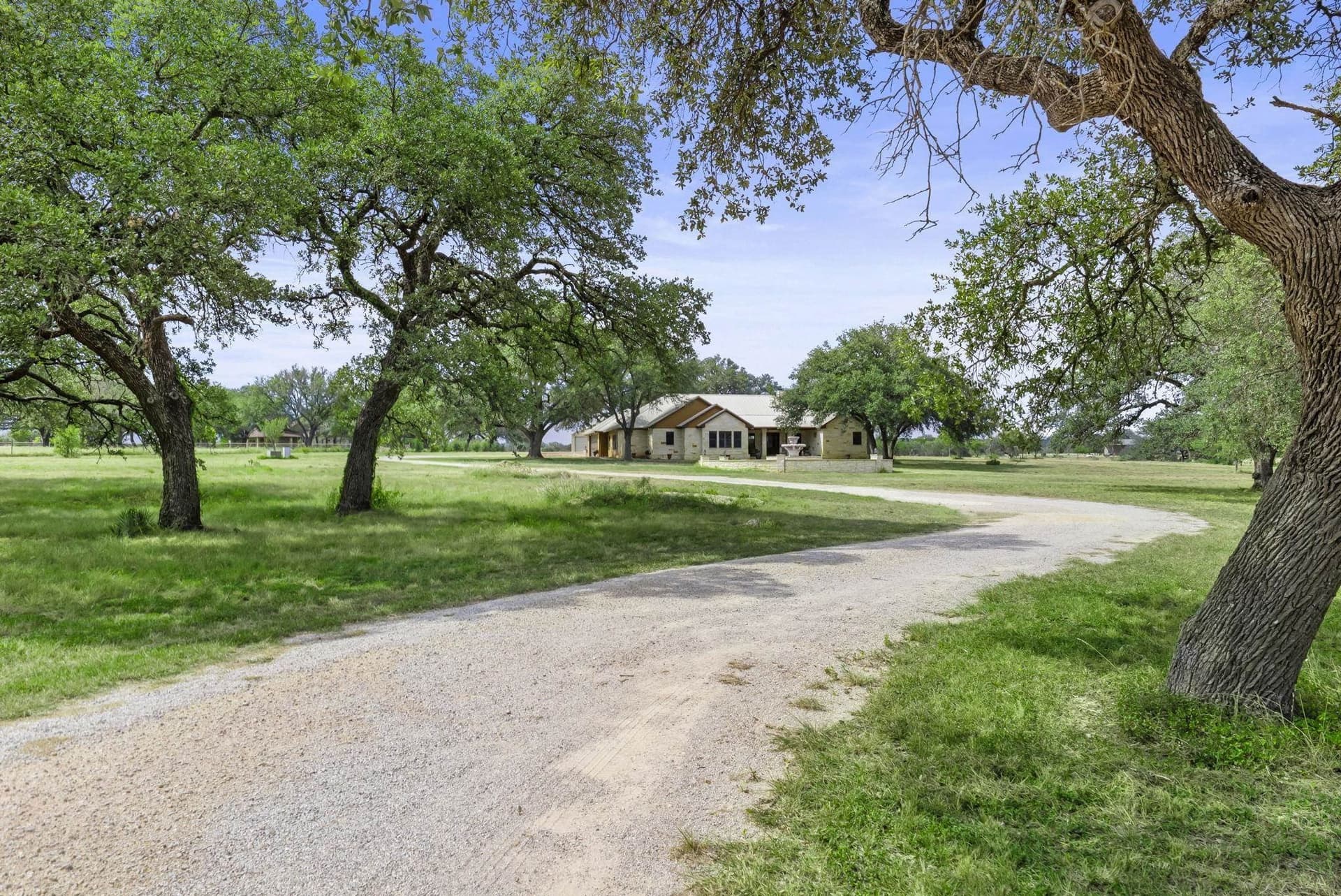 10 acres in Burnet County gallery image 2